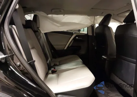 2016 Toyota Rav4 Limited z USA, uszkodzony, nr VIN 2T3DFREV1GW486199